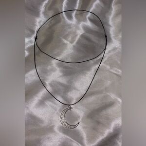 Adjustable Silver Crescent Moon Pendant choker Necklace for women